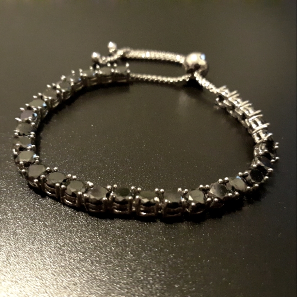 Black Gem Bracelet